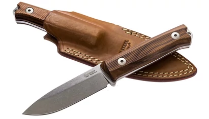 LionSteel B40 Santos Wood outdoor kés

A B40 család kifejezetten bushcraft célokra készült. Ezek a kések a közhiedelemmel ellentétben nem nagy, brutális eszközök, hiszen a gyakorlott bushcrafterek a keményebb feladatokat baltával és fűrésszel oldják meg. 
