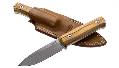 LionSteel B40 Olive Wood outdoor kés

A B40 család kifejezetten bushcraft célokra készült. Ezek a kések a közhiedelemmel ellentétben nem nagy, brutális eszközök, hiszen a gyakorlott bushcrafterek a keményebb feladatokat baltával és fűrésszel oldják meg. A
