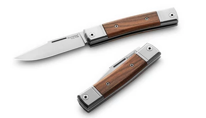 LionSteel BestMan I Santos EDC zsebkés

A BestMan család a modern EDC szemlélet ötvözési a klasszikus megoldásokkal. Kifejezetten a mindennapok feladataira (étkezés, csomagbontás) ajánlja a cég. Érdekessége, hogy több variációban is beszerezhető. Mivel a 