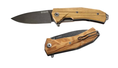 LionSteel KUR Olive Wood SW EDC zsebkés

A KUR robusztus, sportos EDC zsebkés, ami elsősorban a mindennapi kihívásokra lett megalkotva. A megbízható konstrukció kis tömeggel párosul ,így a KUR nagyon könnyedén kezelhető és akár outdoor környezetben is meg