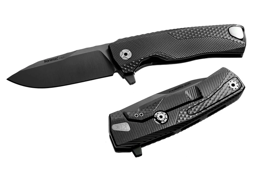 LionSteel ROK Aluminium Black Black EDC zsebkés

A ROK a LionSteel EDC zsebkései között a csúcskategória. Nemcsak a kivitelezés, de a technikai megoldások is a legmagasabb szintet képviselik. Összetéveszthetetlen olasz dizájn. Szemet gyönyörködtető alkotá